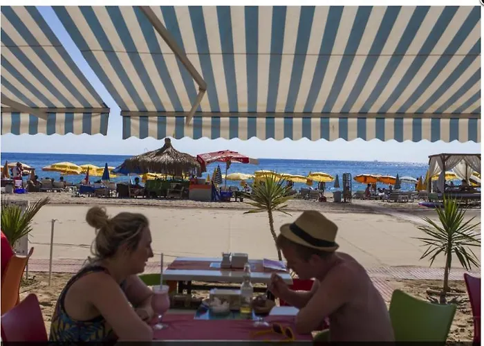 Kleopatra Melissa 3*